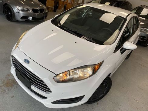 Used 2015 Ford Fiesta S image 8