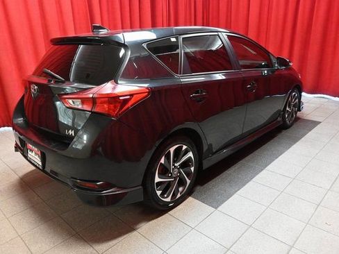 Used 2017 Toyota Corolla iM image 6