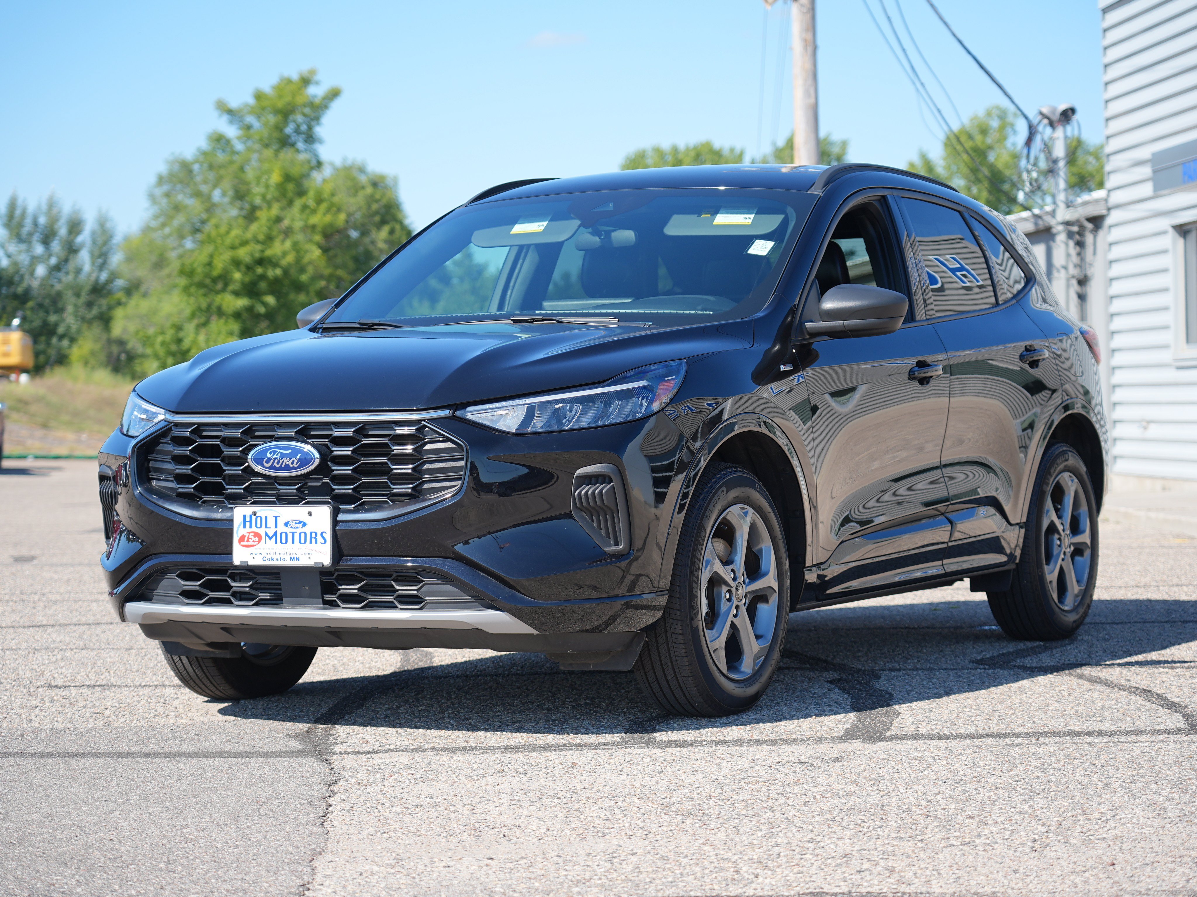 Used 2024 Ford Escape ST-Line w/ Tech Pack #1 AWD/4WD image 8
