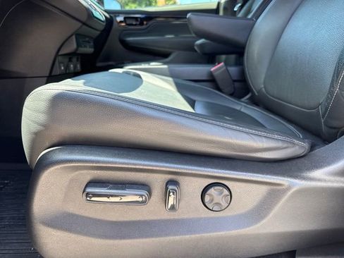 Used 2021 Honda Odyssey Touring image 15