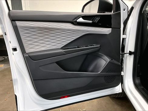 Used 2023 Volkswagen Taos S w/ Driver Assistance Package image 24