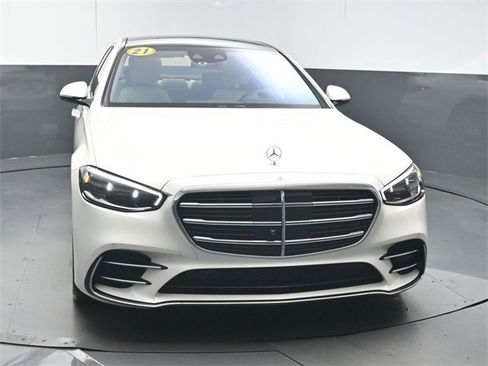 Used 2021 Mercedes-Benz S 580 4MATIC Sedan image 3