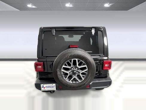 New 2026 Jeep Wrangler Unlimited Sahara AWD/4WD image 10