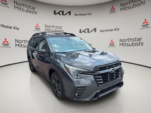 Used 2023 Subaru Ascent Onyx Edition AWD/4WD image 7