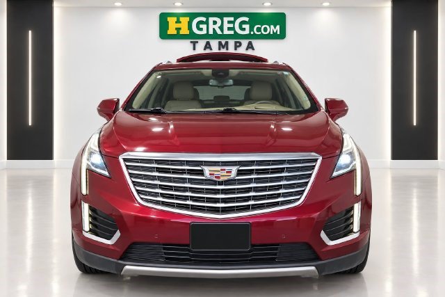 Used 2017 Cadillac XT5 Platinum w/ Driver Assist Package AWD/4WD image 7