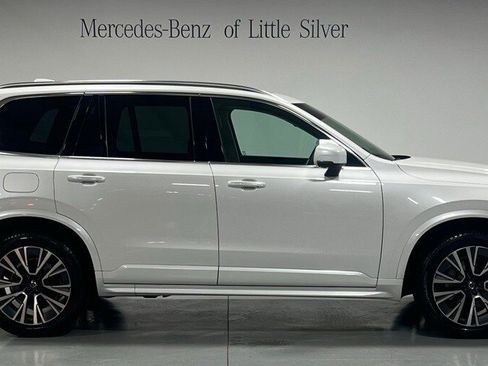 Used 2021 Volvo XC90 T6 Momentum w/ Climate Package image 7