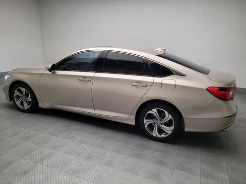 Used 2018 Honda Accord EX image 3