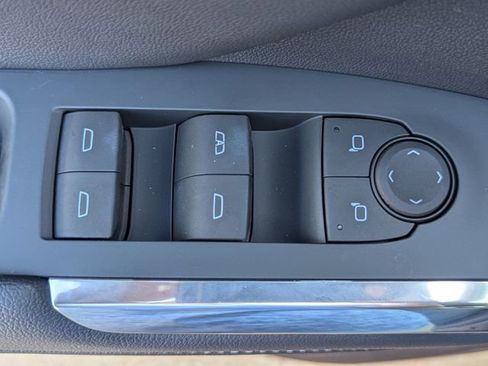 New 2025 Chevrolet Traverse LT w/ Enhanced Driving Package image 18