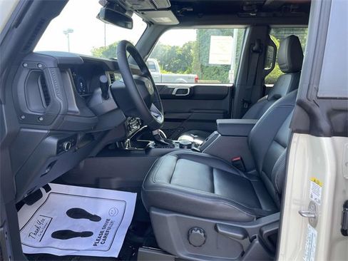 New 2025 Ford Bronco Badlands image 10