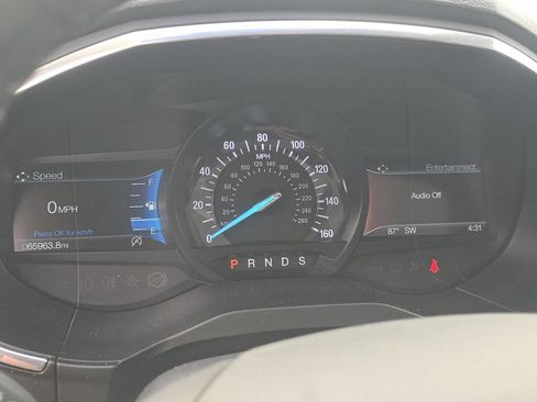 Used 2019 Ford Edge Titanium w/ Equipment Group 301A FWD image 30