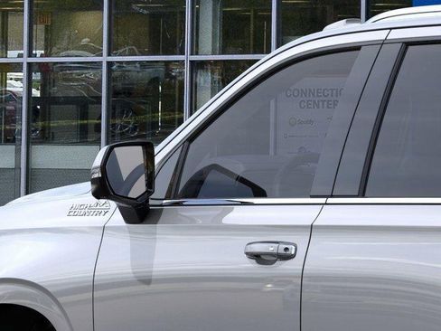 New 2026 Chevrolet Tahoe High Country image 12