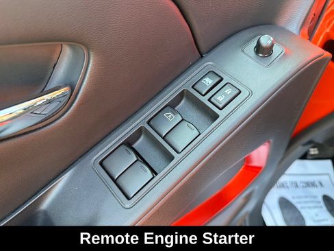 Used 2025 Nissan Frontier PRO-4X w/ Pro Premium Package AWD/4WD image 14