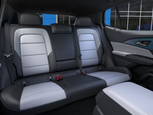 New 2026 Chevrolet Equinox EV LT AWD/4WD image 17