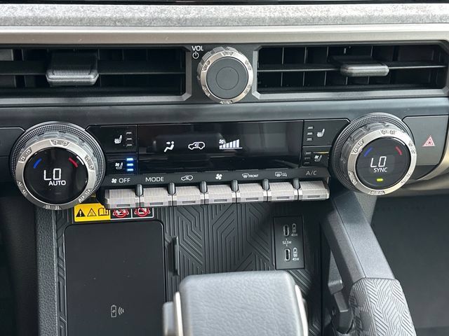 Used 2025 Toyota 4Runner Trailhunter AWD/4WD image 25
