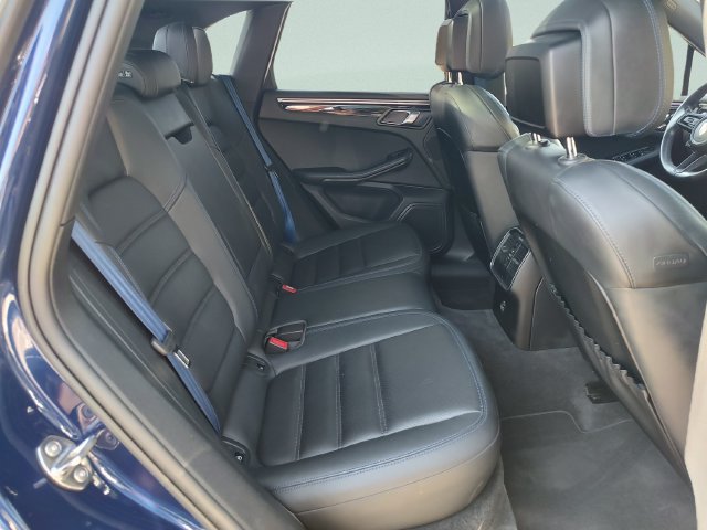 Used 2023 Porsche Macan Turbo AWD/4WD image 30