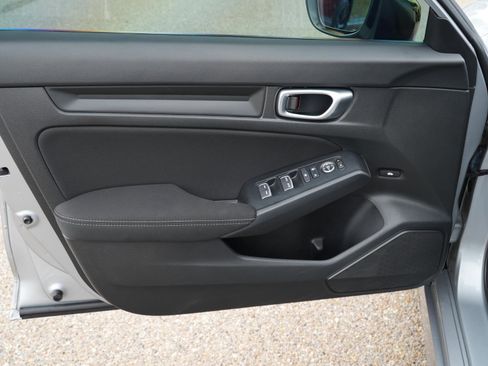 Used 2023 Honda Civic Sport image 13