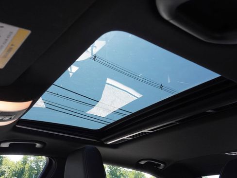 Used 2015 Mercedes-Benz E 350 4MATIC Sedan image 19