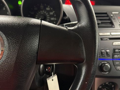 Used 2011 MAZDA MAZDA3 i Sport FWD image 22