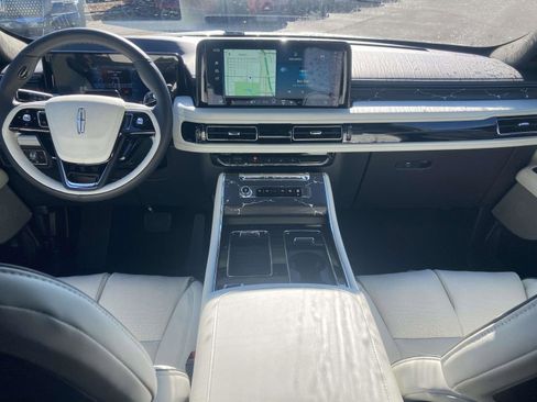 New 2026 Lincoln Aviator Black Label w/ Black Label Special Edition image 19