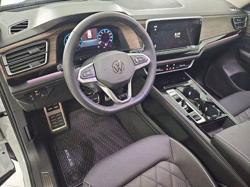 New 2026 Volkswagen Atlas SEL Premium R-Line AWD/4WD image 2
