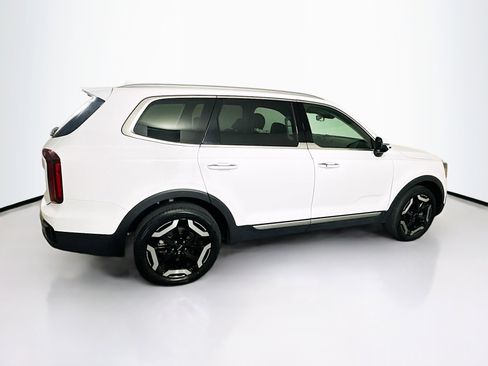 Used 2025 Kia Telluride S image 10