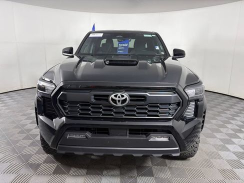 Used 2024 Toyota Tacoma TRD Sport AWD/4WD image 2