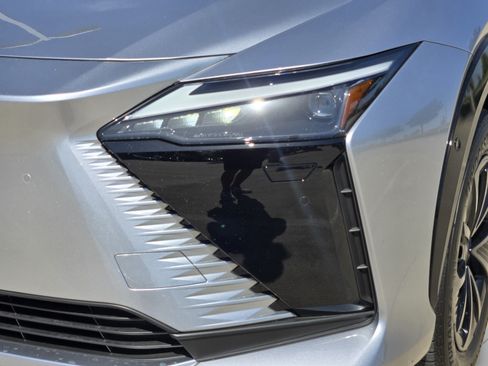 New 2026 Lexus RZ 350e 2WD image 21