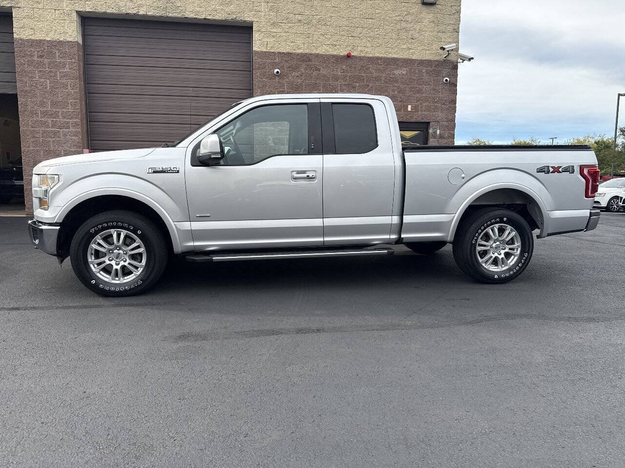 Used 2015 Ford F150 Lariat w/ Equipment Group 501A Mid AWD/4WD image 23