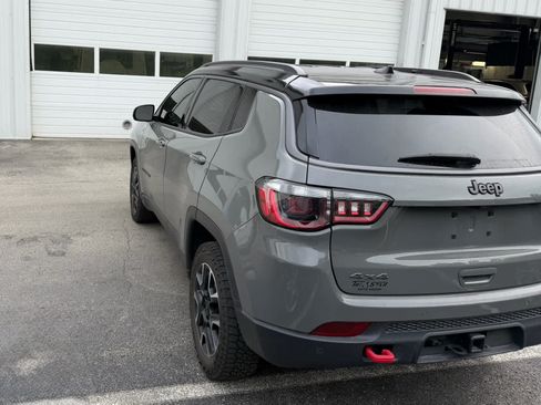 Used 2021 Jeep Compass Trailhawk AWD/4WD image 6
