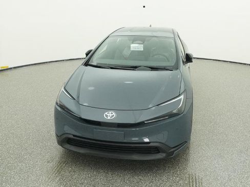 New 2026 Toyota Prius LE image 2