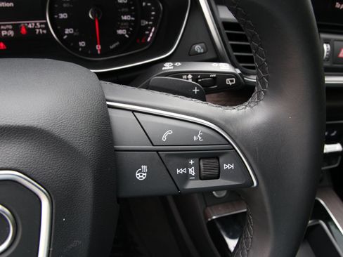 Used 2023 Audi Q5 2.0T Premium w/ Convenience Package AWD/4WD image 20