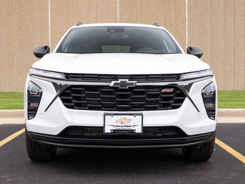 New 2025 Chevrolet Trax RS w/ Sunroof Package image 3
