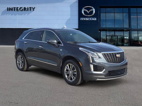 Used 2021 Cadillac XT5 Premium Luxury image 2