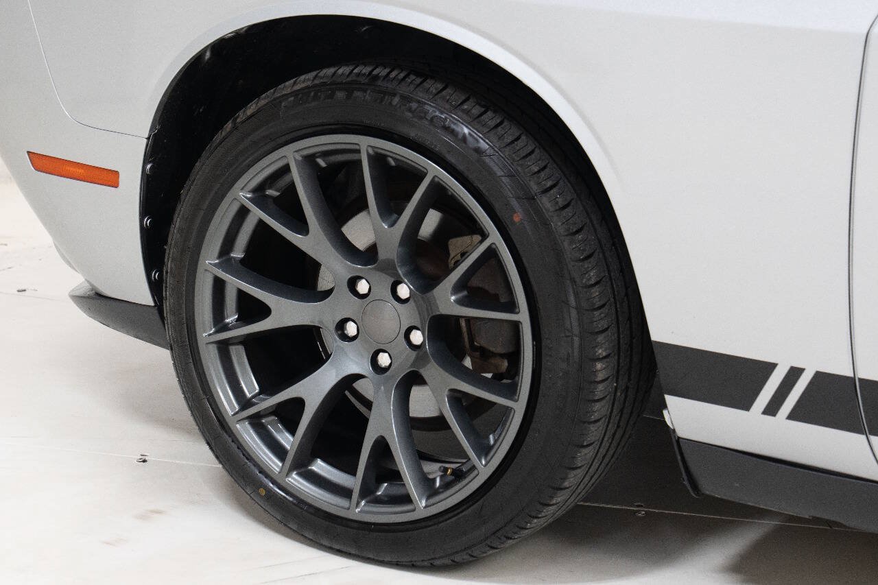 Used 2021 Dodge Challenger SXT RWD image 62