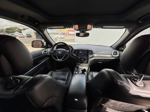 Used 2022 Jeep Grand Cherokee Limited image 20