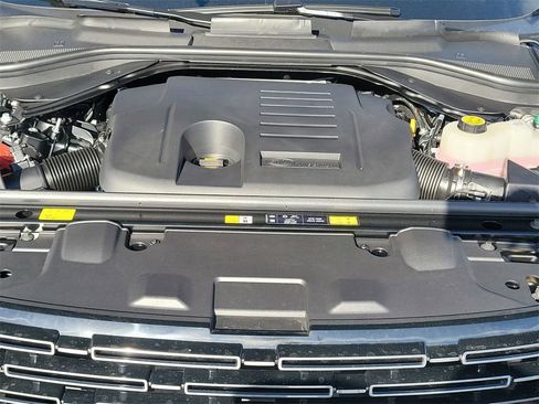 New 2025 Land Rover Range Rover Long Wheelbase SE image 30