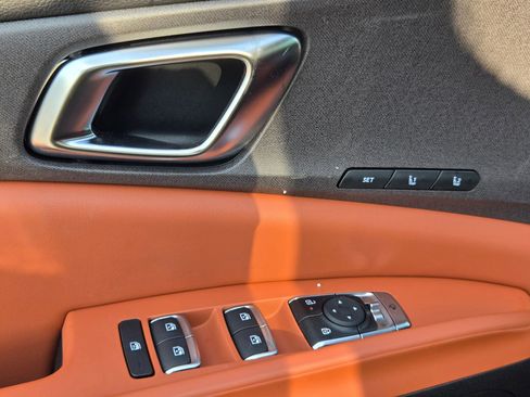 New 2026 Kia Carnival EX image 20