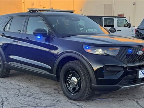 New 2025 Ford Explorer 4WD Police Interceptor image 2