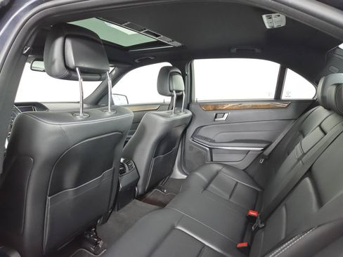 Used 2016 Mercedes-Benz E 350 4MATIC Sedan image 20