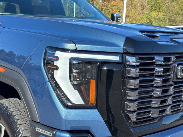 Used 2026 GMC Sierra 2500 Denali Ultimate w/ Max Trailering Package AWD/4WD image 10