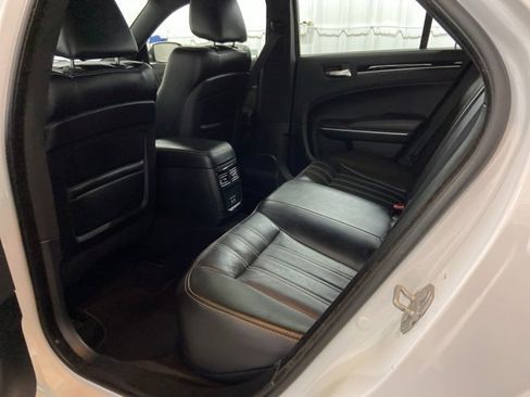 Used 2019 Chrysler 300 S image 16