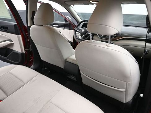 Used 2025 Nissan Altima 2.5 SV image 29