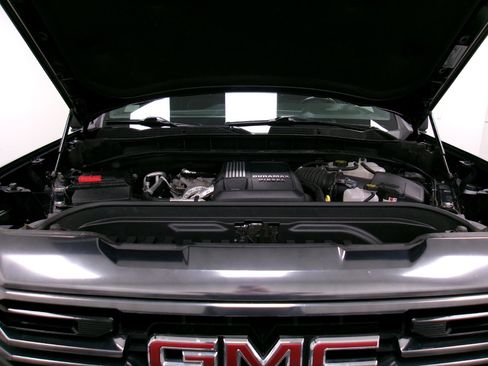Used 2022 GMC Sierra 1500 AT4 w/ Sierra Safety Plus Package image 17