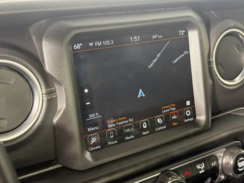 Used 2021 Jeep Wrangler Unlimited Sahara w/ Uconnect 4C Nav & Sound Group AWD/4WD image 14