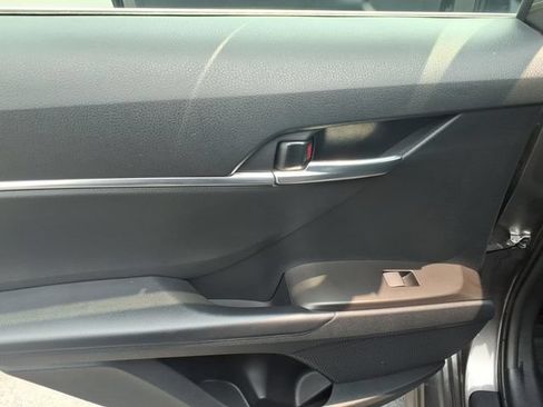 Used 2024 Toyota Camry SE w/ Convenience Package FWD image 6