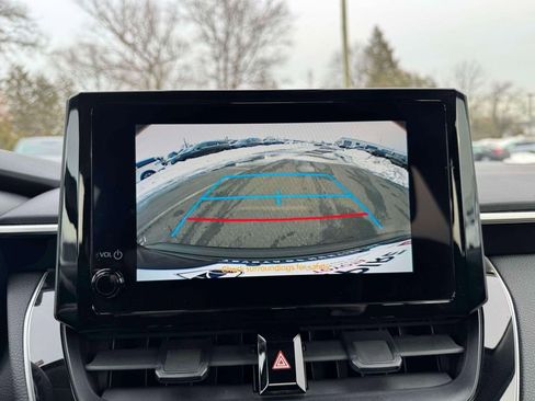 Used 2024 Toyota Corolla LE image 27