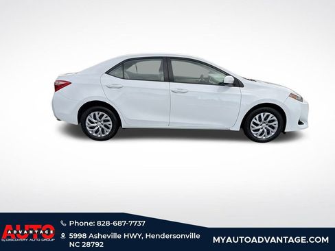 Used 2017 Toyota Corolla LE image 4