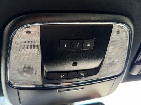 Used 2021 Chrysler 300 S image 42