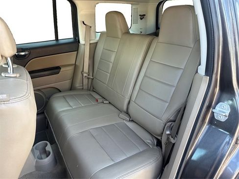 Used 2017 Jeep Patriot High Altitude FWD image 37