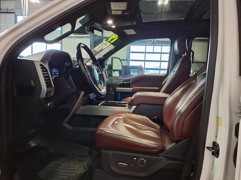 Used 2019 Ford F350 Platinum w/ Platinum Ultimate Package image 19